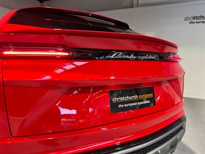 2019 Lamborghini Urus - Thumbnail