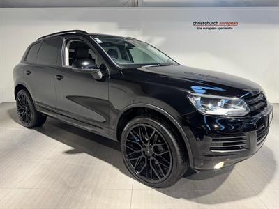 2011 Volkswagen Touareg - Thumbnail