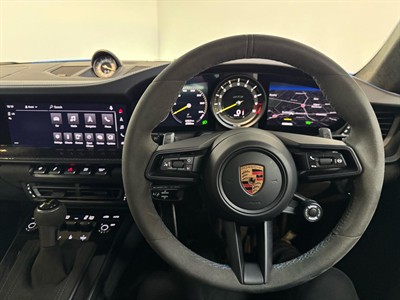 2022 Porsche 911 - Thumbnail