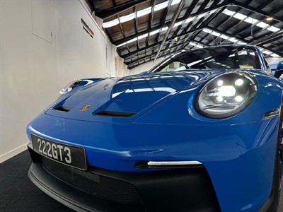 2022 Porsche 911 - Thumbnail