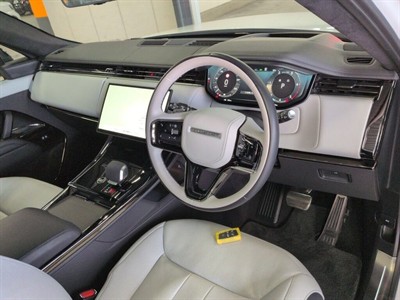 2024 Land Rover Range Rover Sport - Thumbnail