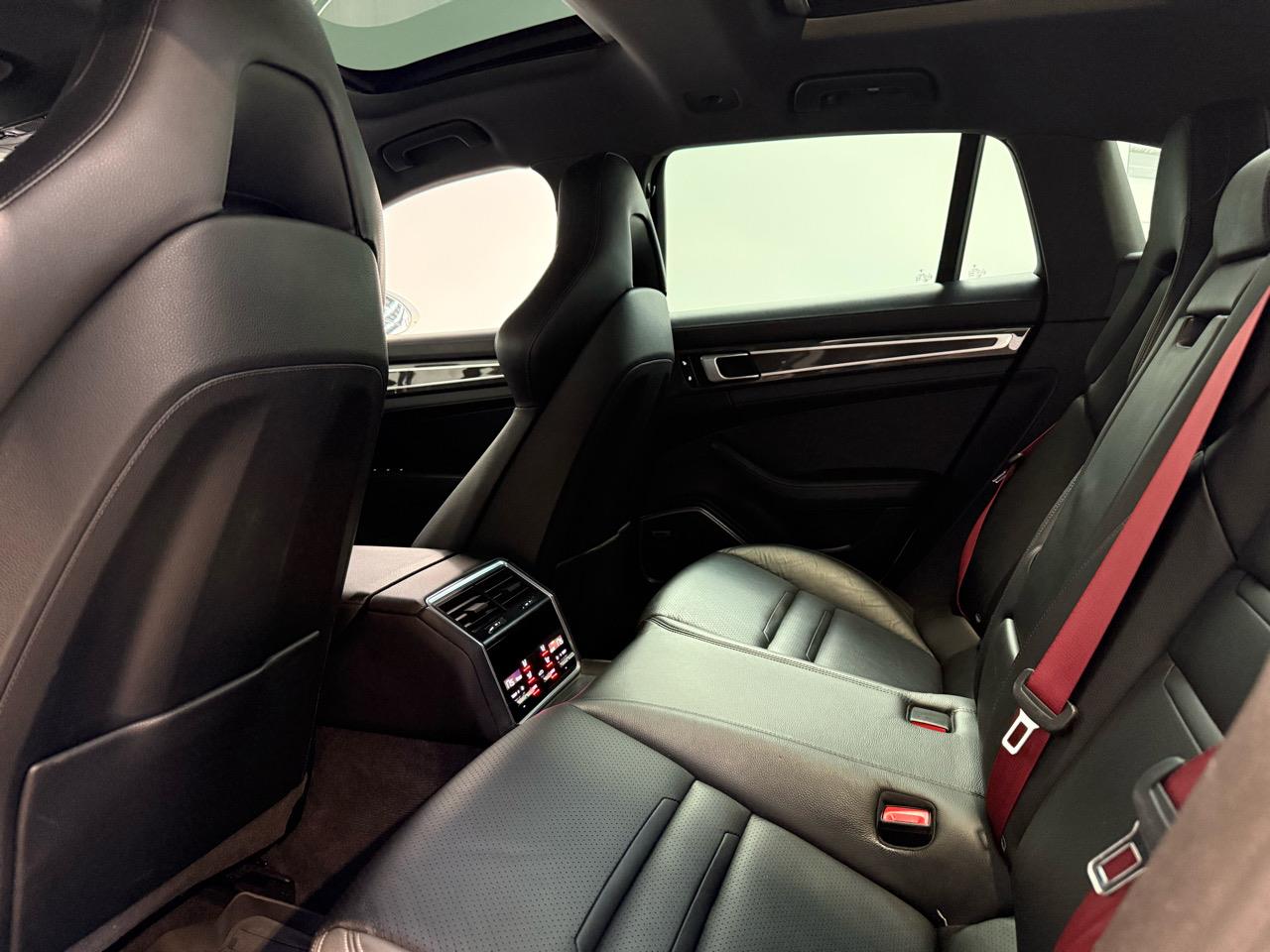 2018 Porsche Panamera