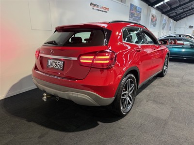 2018 Mercedes-Benz GLA 180 - Thumbnail