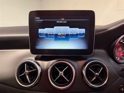 2018 Mercedes-Benz GLA 180 - Thumbnail