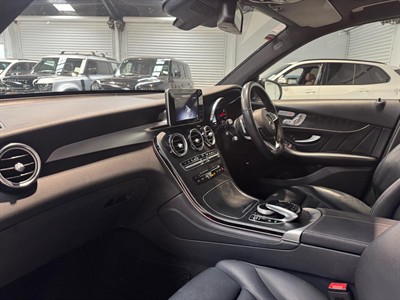 2018 Mercedes-Benz GLC 250 - Thumbnail