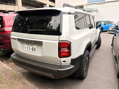 2025 Toyota Land Cruiser Prado - Thumbnail
