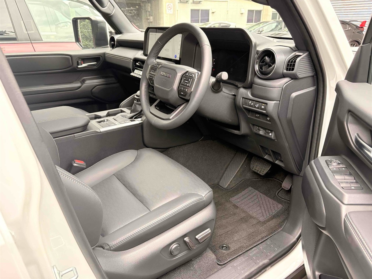 2025 Toyota Land Cruiser Prado