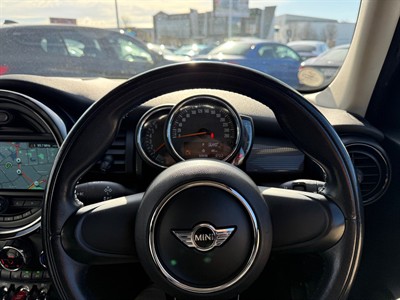 2017 Mini Cooper - Thumbnail
