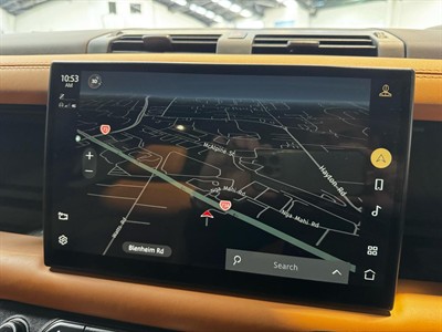 2022 Land Rover Defender - Thumbnail