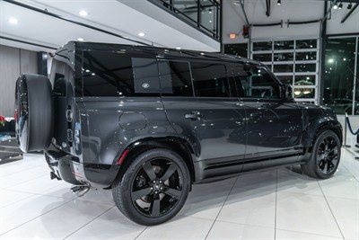 2022 Land Rover Defender - Thumbnail