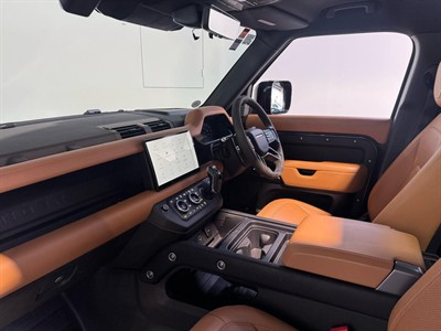 2022 Land Rover Defender - Thumbnail
