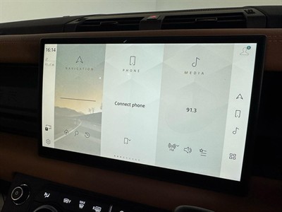 2022 Land Rover Defender - Thumbnail