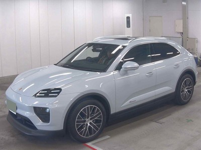 2025 Porsche Macan - Thumbnail