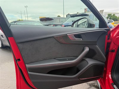 2019 Audi RS4 - Thumbnail