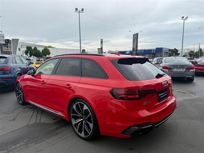 2019 Audi RS4 - Thumbnail