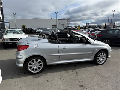 2004 Peugeot 206 - Thumbnail