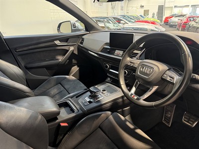 2018 Audi SQ5 - Thumbnail