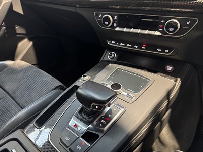 2018 Audi SQ5 - Thumbnail