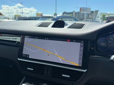 2020 Porsche Cayenne - Thumbnail