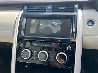 2018 Land Rover Discovery - Thumbnail