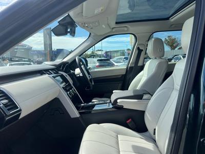 2018 Land Rover Discovery - Thumbnail