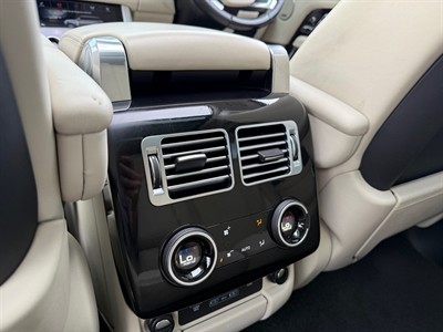 2018 Land Rover Range Rover - Thumbnail