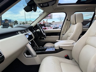2018 Land Rover Range Rover - Thumbnail