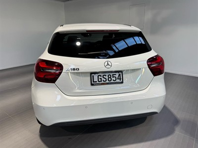 2018 Mercedes-Benz A 180 - Thumbnail