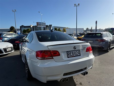 2010 BMW M3 - Thumbnail