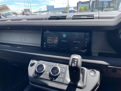 2021 Land Rover Defender - Thumbnail