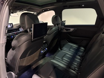 2016 Audi Q7 - Thumbnail