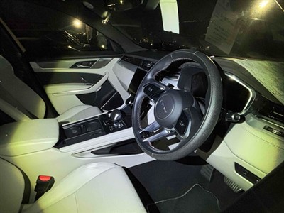 2021 Jaguar F-Pace - Thumbnail