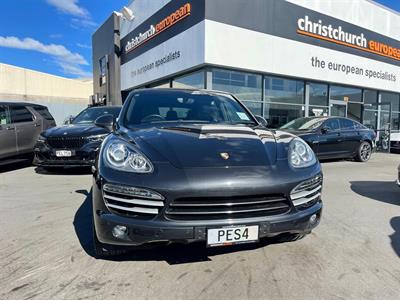 2013 Porsche Cayenne - Thumbnail