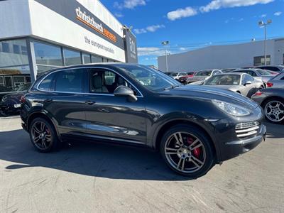 2013 Porsche Cayenne - Thumbnail