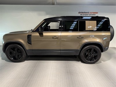2021 Land Rover Defender - Thumbnail