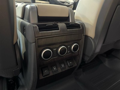 2021 Land Rover Defender - Thumbnail