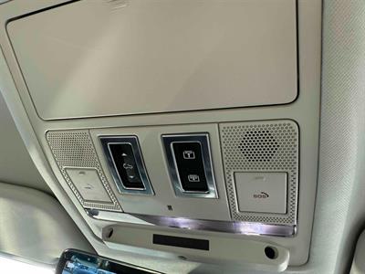 2021 Land Rover Defender - Thumbnail