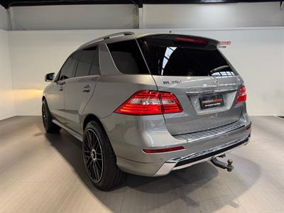 2012 Mercedes-Benz ML 350 - Thumbnail