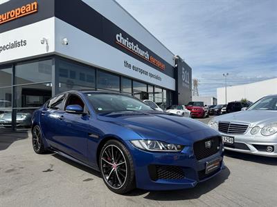 2016 Jaguar XE - Thumbnail