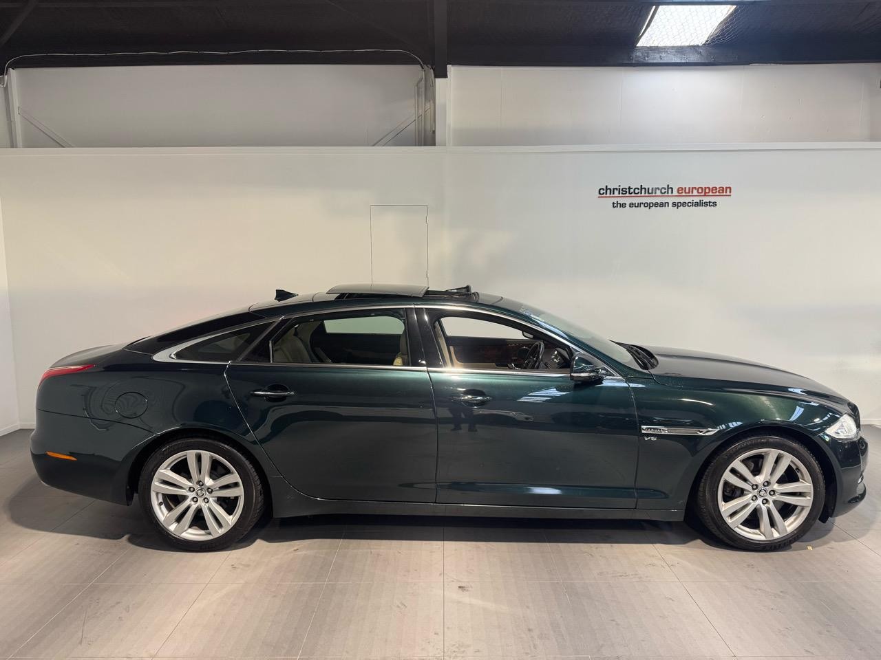 2013 Jaguar XJ