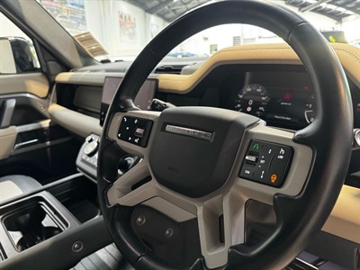 2023 Land Rover Defender - Thumbnail