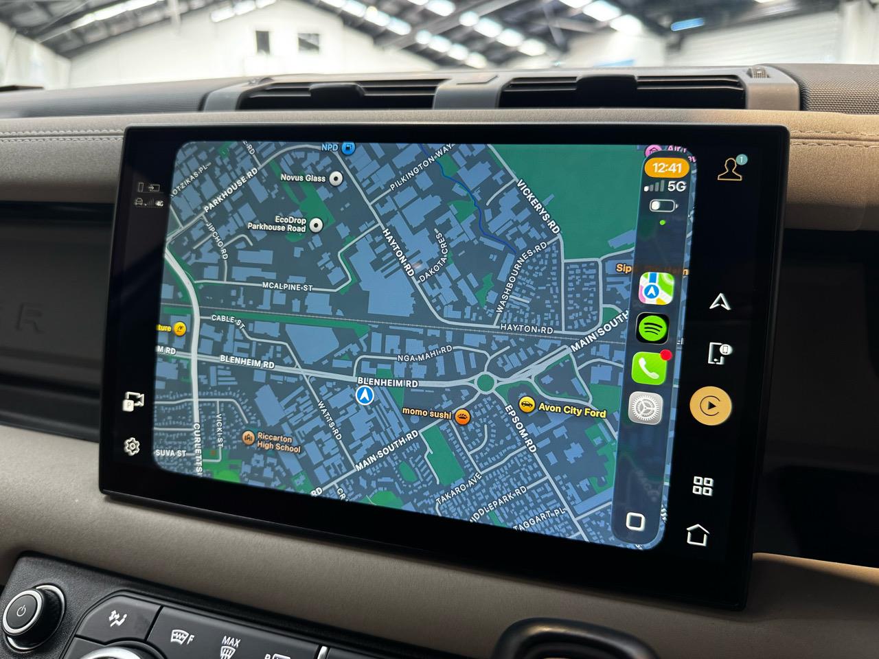 2023 Land Rover Defender