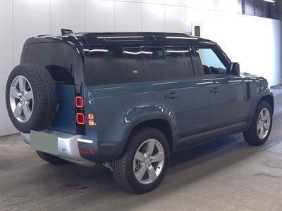 2024 Land Rover Defender - Thumbnail