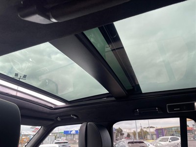 2018 Land Rover Range Rover - Thumbnail