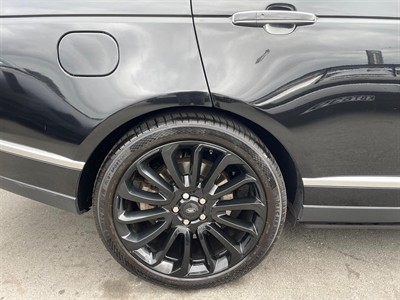 2018 Land Rover Range Rover - Thumbnail