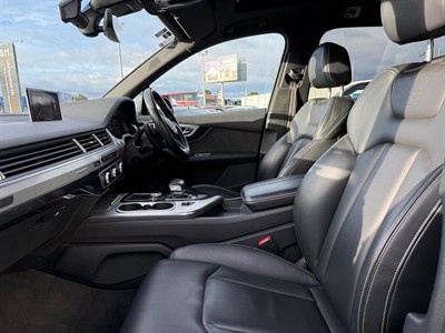 2016 Audi Q7 - Thumbnail