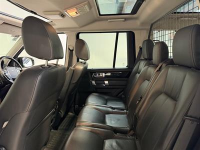 2015 Land Rover Discovery - Thumbnail