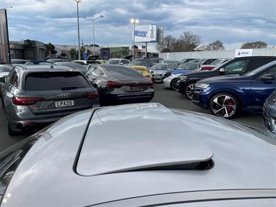 2005 Porsche 911 - Thumbnail