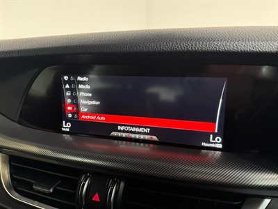 2018 Alfa Romeo Stelvio - Thumbnail