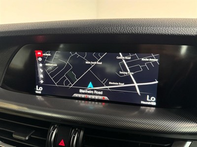 2018 Alfa Romeo Stelvio - Thumbnail